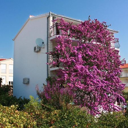 Apartments By The Sea Rastici, Ciovo - 2104 Trogir Exterior photo